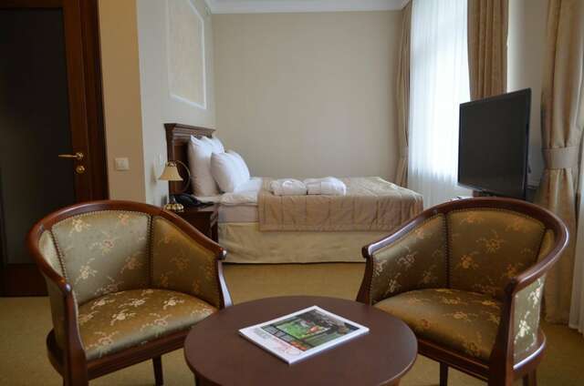 Гостиница Яр Оренбург-100